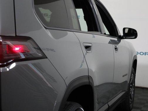 Sting Gray Clearcoat 2026 Jeep Cherokee LAREDO/LIMITED