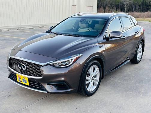 2019 INFINITI QX30 LUXE
