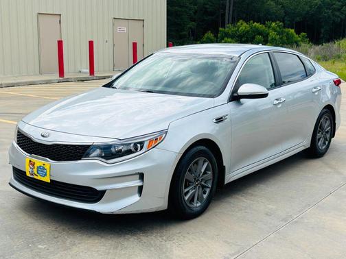 Sparkling Silver 2018 Kia Optima LX