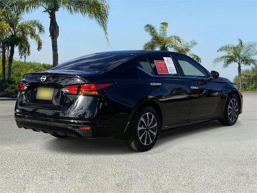 2024 Nissan Altima S FWD