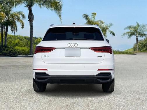 2023 Audi Q3 Premium 45 TFSI S line quattro Tiptronic