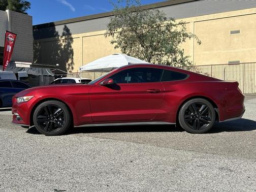 2017 Ford Mustang EcoBoost Premium