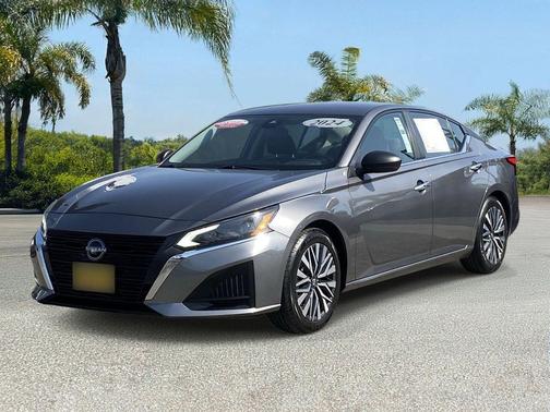 Gun Metallic 2024 Nissan Altima 2.5 SV