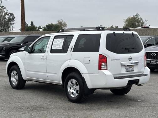 2011 Nissan Pathfinder S