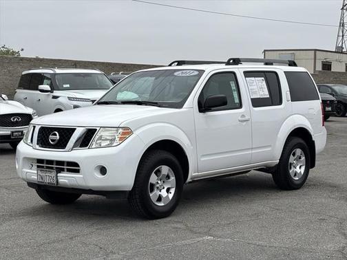 2011 Nissan Pathfinder S