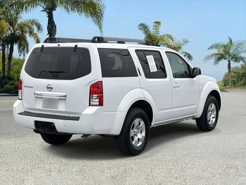 2011 Nissan Pathfinder S