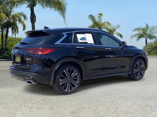 2022 INFINITI QX50 LUXE