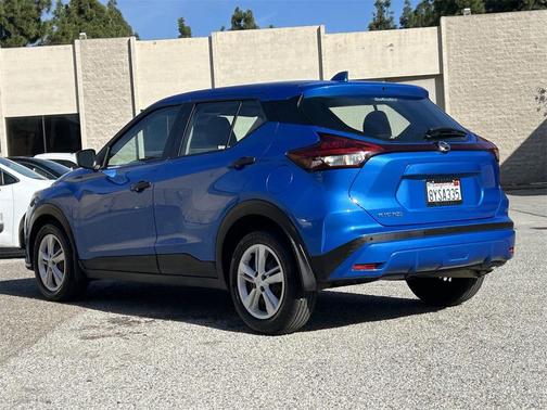 2021 Nissan Kicks S