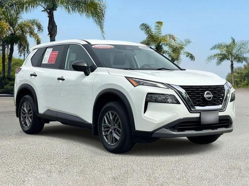 Glacier White 2023 Nissan Rogue S
