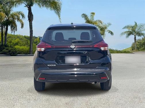2024 Nissan Kicks S