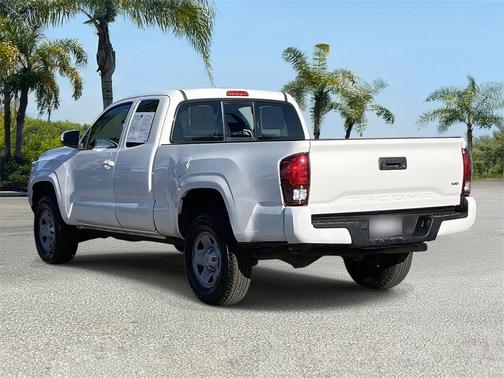 2018 Toyota Tacoma SR