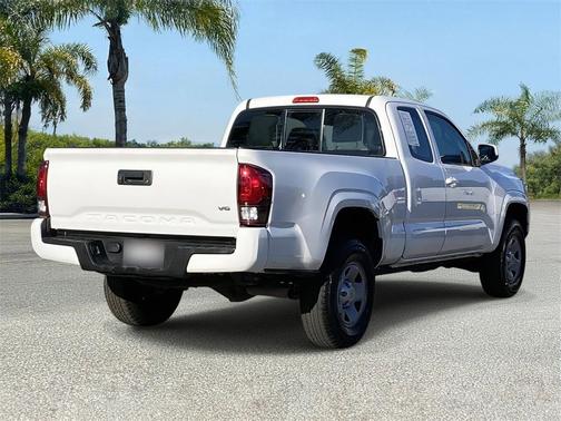 2018 Toyota Tacoma SR