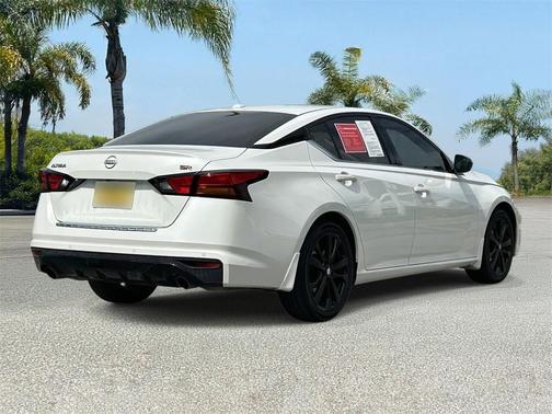 2023 Nissan Altima SR FWD