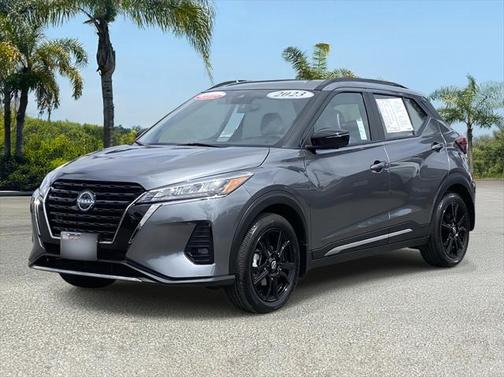 2023 Nissan Kicks SR