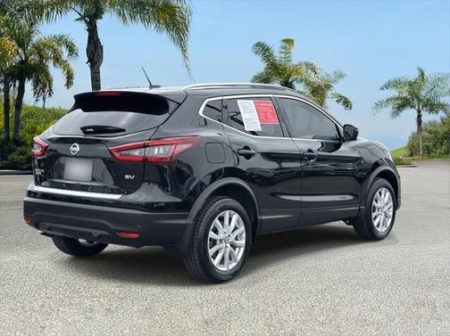 2022 Nissan Rogue Sport SV