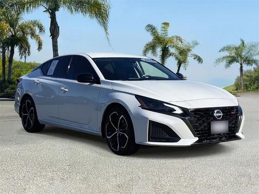 2023 Nissan Altima SR FWD