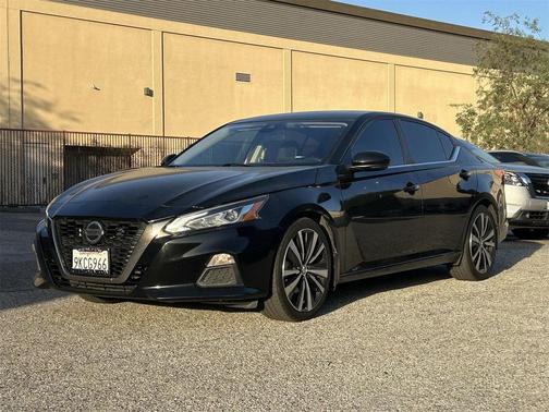 2021 Nissan Altima SR FWD