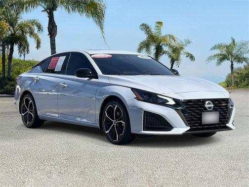 2023 Nissan Altima SR FWD