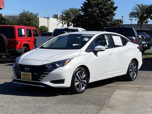 2024 Nissan Versa 1.6 SV