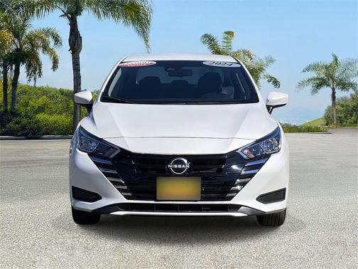 2024 Nissan Versa 1.6 SV