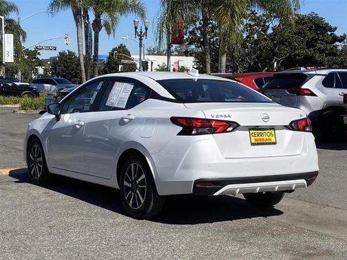2024 Nissan Versa 1.6 SV