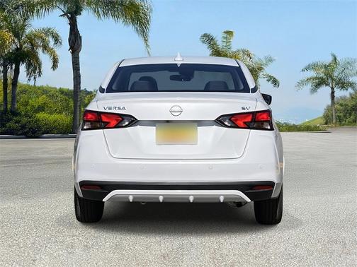 2024 Nissan Versa 1.6 SV