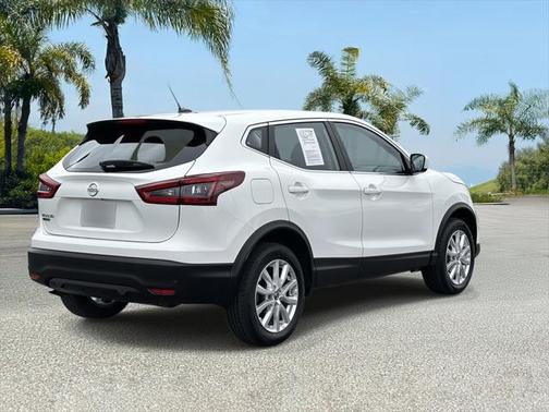 2022 Nissan Rogue Sport S