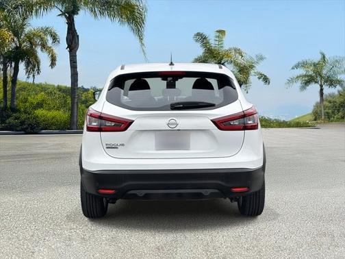 2022 Nissan Rogue Sport S