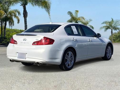 2012 INFINITI G25 Journey