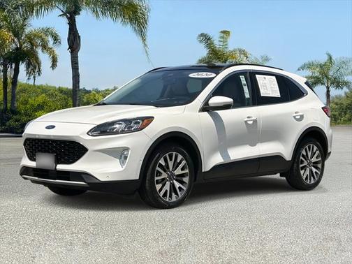 2020 Ford Escape Titanium