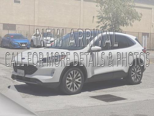 2020 Ford Escape Titanium