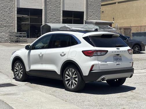 2020 Ford Escape Titanium