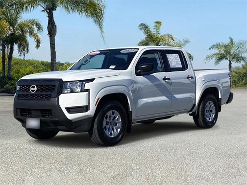 2025 Nissan Frontier S