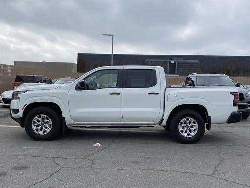 2025 Nissan Frontier S