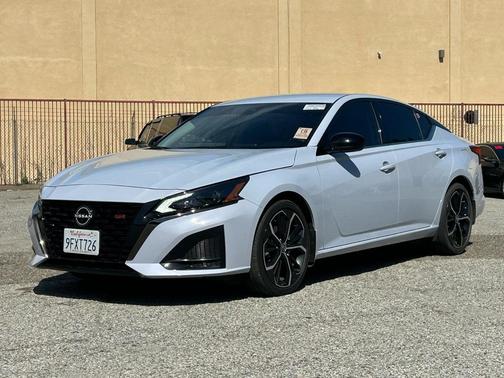 2023 Nissan Altima SR FWD