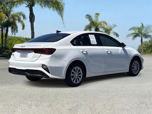 2024 Kia Forte LX