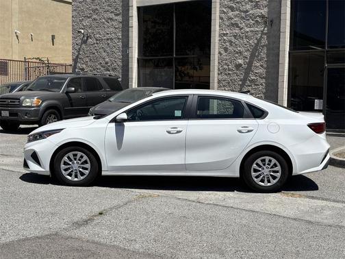 2024 Kia Forte LX