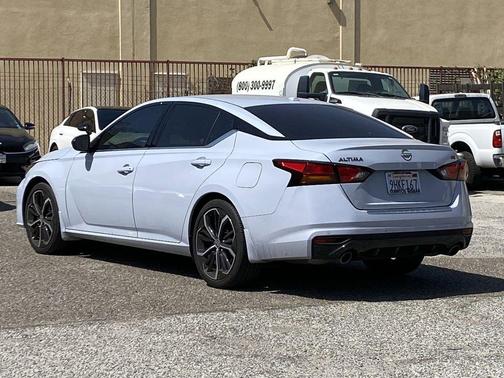 Pearl 2023 Nissan Altima SR FWD