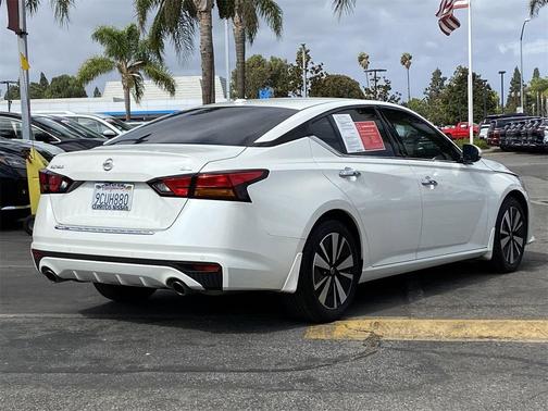 2022 Nissan Altima 2.5 SL