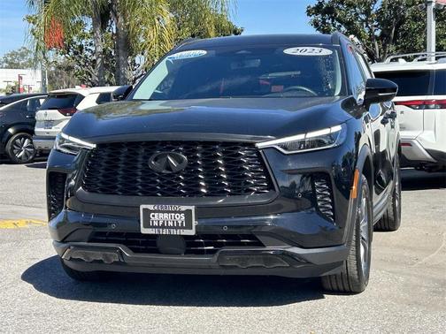 2023 INFINITI QX60 Luxe