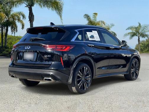 2022 INFINITI QX50 LUXE