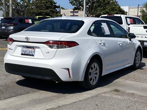 Ice 2024 Toyota Corolla LE