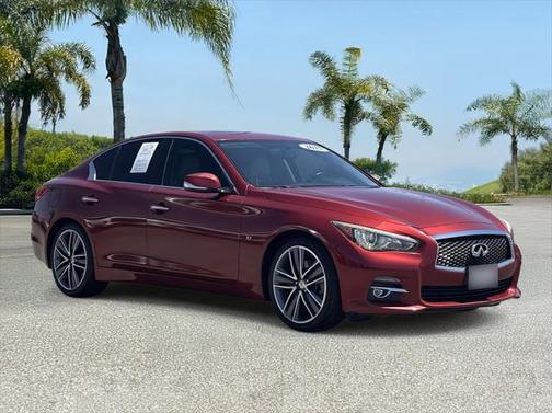 2015 INFINITI Q50 Premium