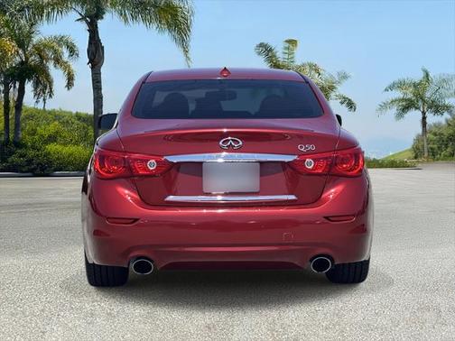 2015 INFINITI Q50 Premium