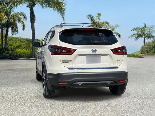 2022 Nissan Rogue Sport SL