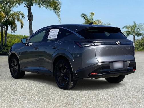 2025 Nissan Murano SV