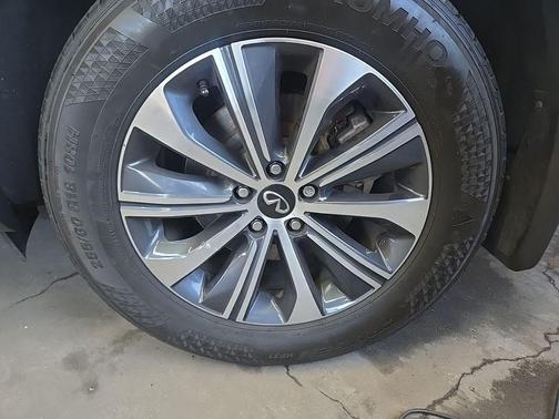 Glacier White 2025 INFINITI QX60 Pure