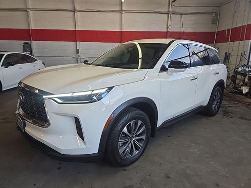 Glacier White 2025 INFINITI QX60 Pure
