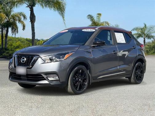 2020 Nissan Kicks SR