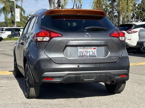 2020 Nissan Kicks SR